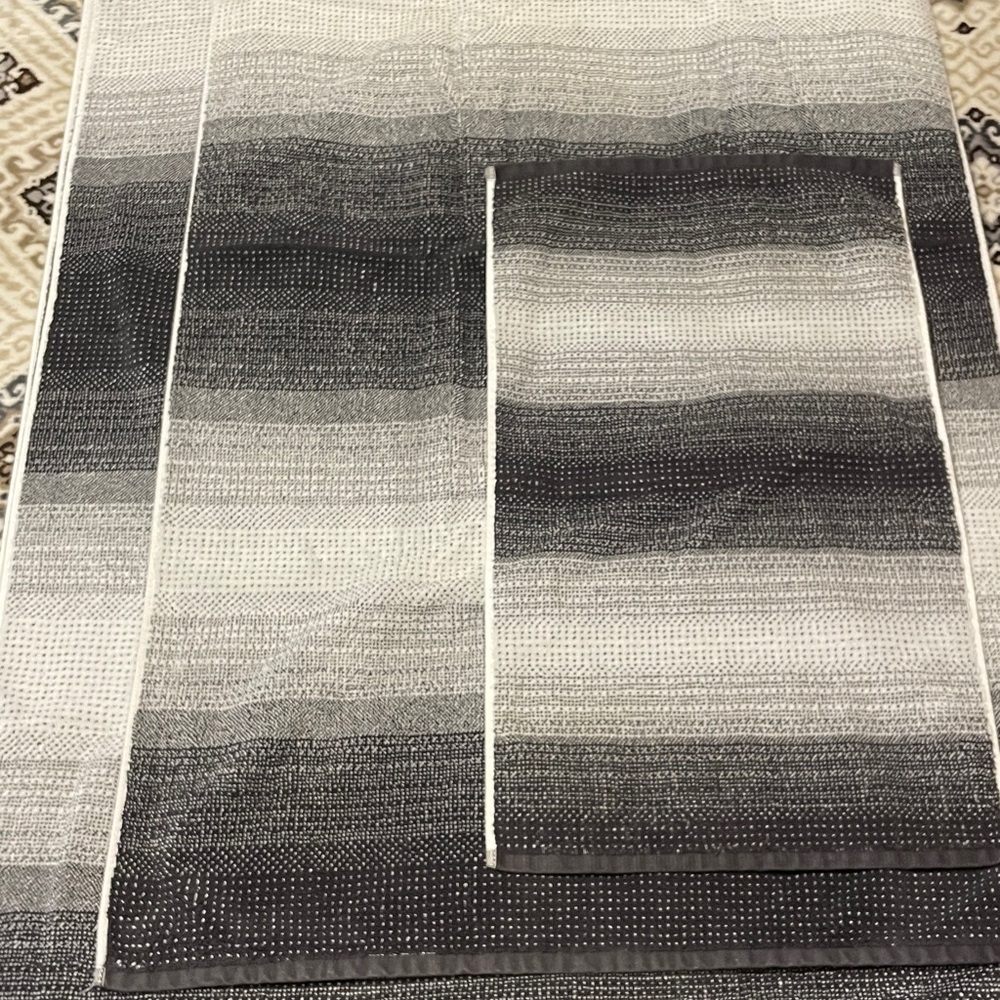 Better Homes & Gardens Gray and Black Bath Towels